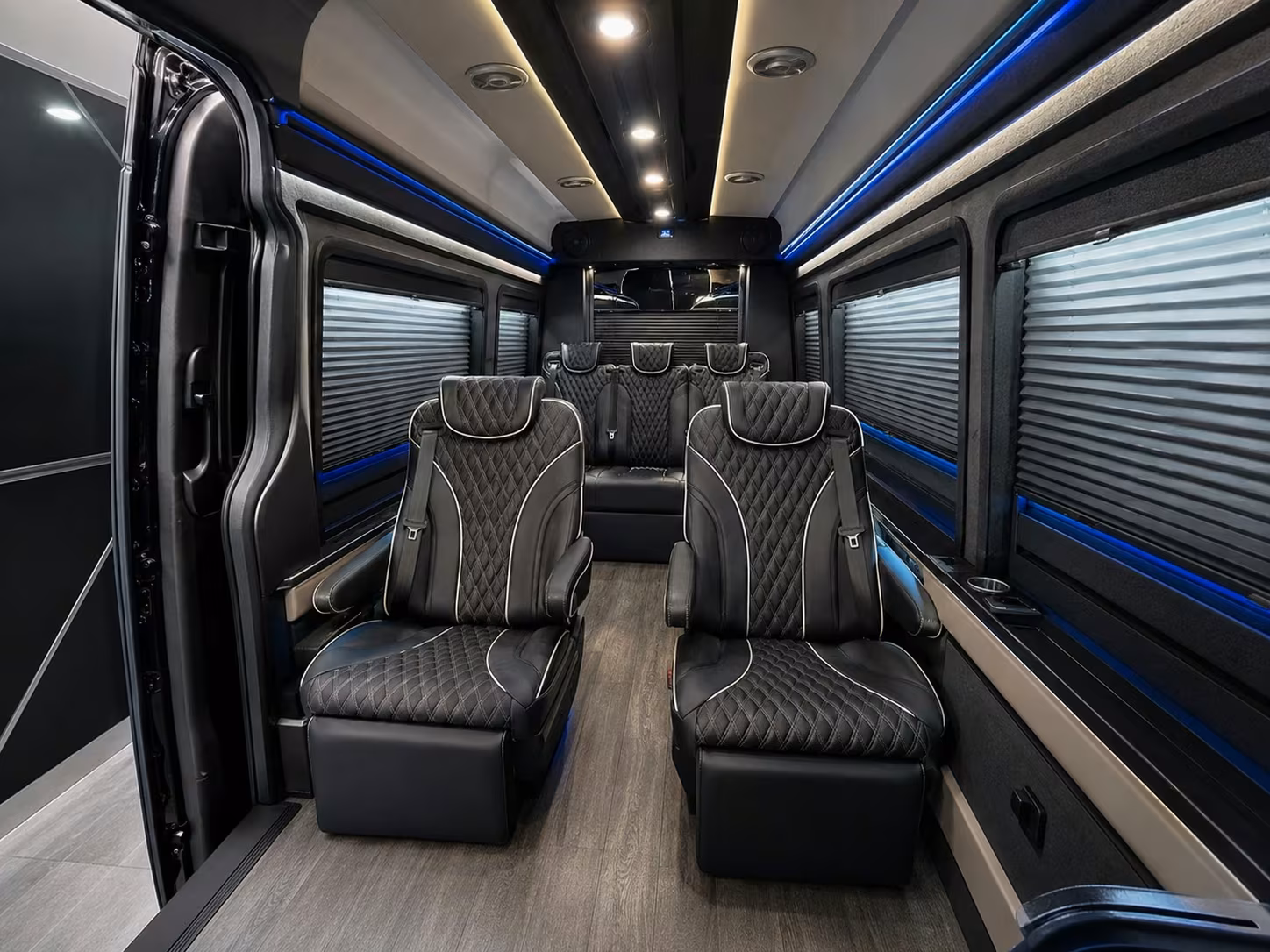 clinton township airport and interagency shuttle bus rentals