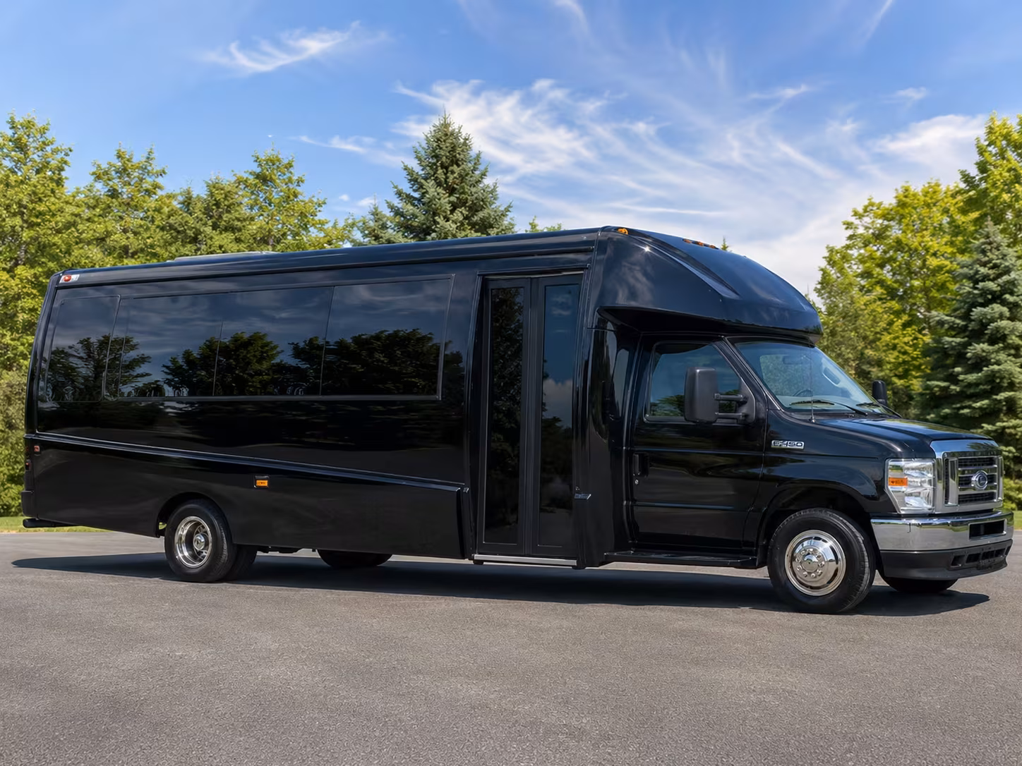 clinton township airport transfer shuttle bus services